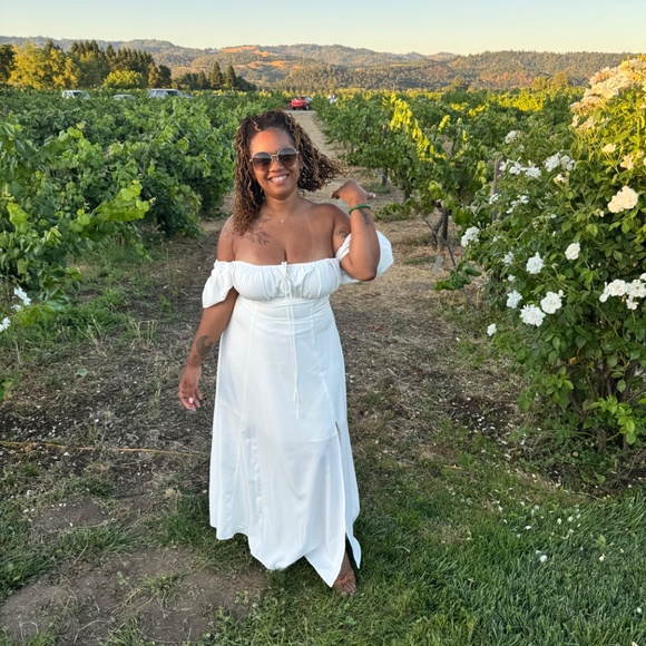 Meet your Posher, Nicole - Picture 11 of 12